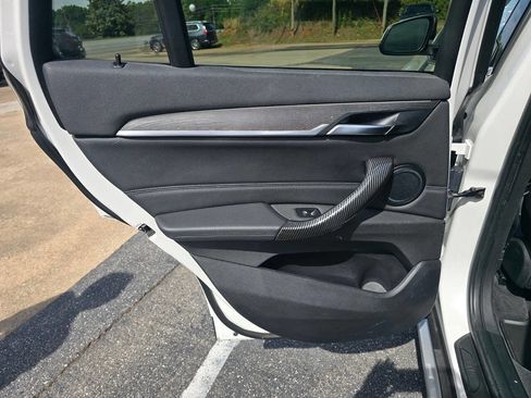Used 2016 BMW X1 xDrive28i AWD/4WD image 15