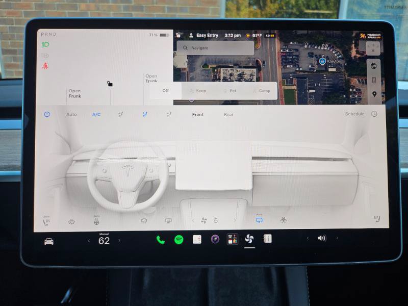 Used 2024 Tesla Model Y 2WD image 42