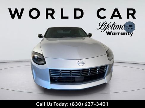 Used 2025 Nissan Z Performance w/ Floor Mat Package RWD image 7
