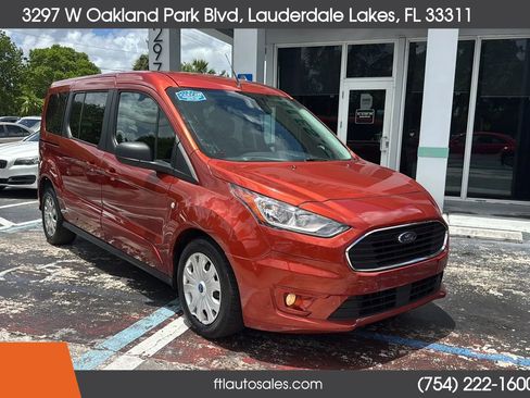 Used 2021 Ford Transit Connect XLT FWD image 3
