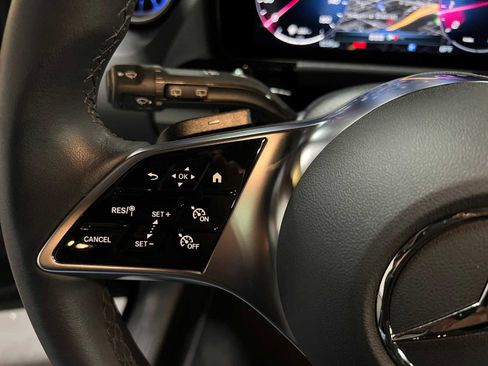 Certified 2025 Mercedes-Benz GLA 250 4MATIC image 25