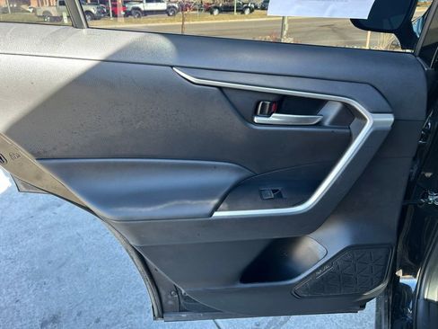 Used 2023 Toyota RAV4 AWD Hybrid image 26