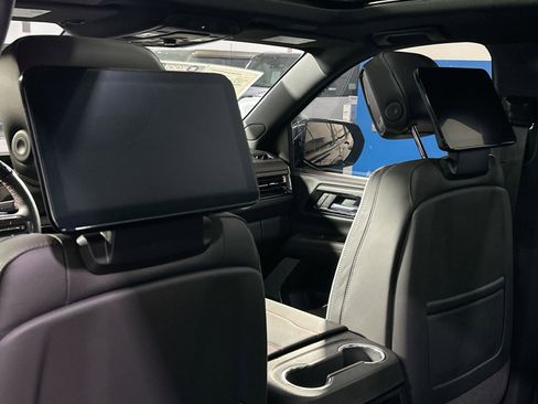 Used 2025 GMC Yukon AT4 Ultimate w/ LPO, Illumination Package image 31