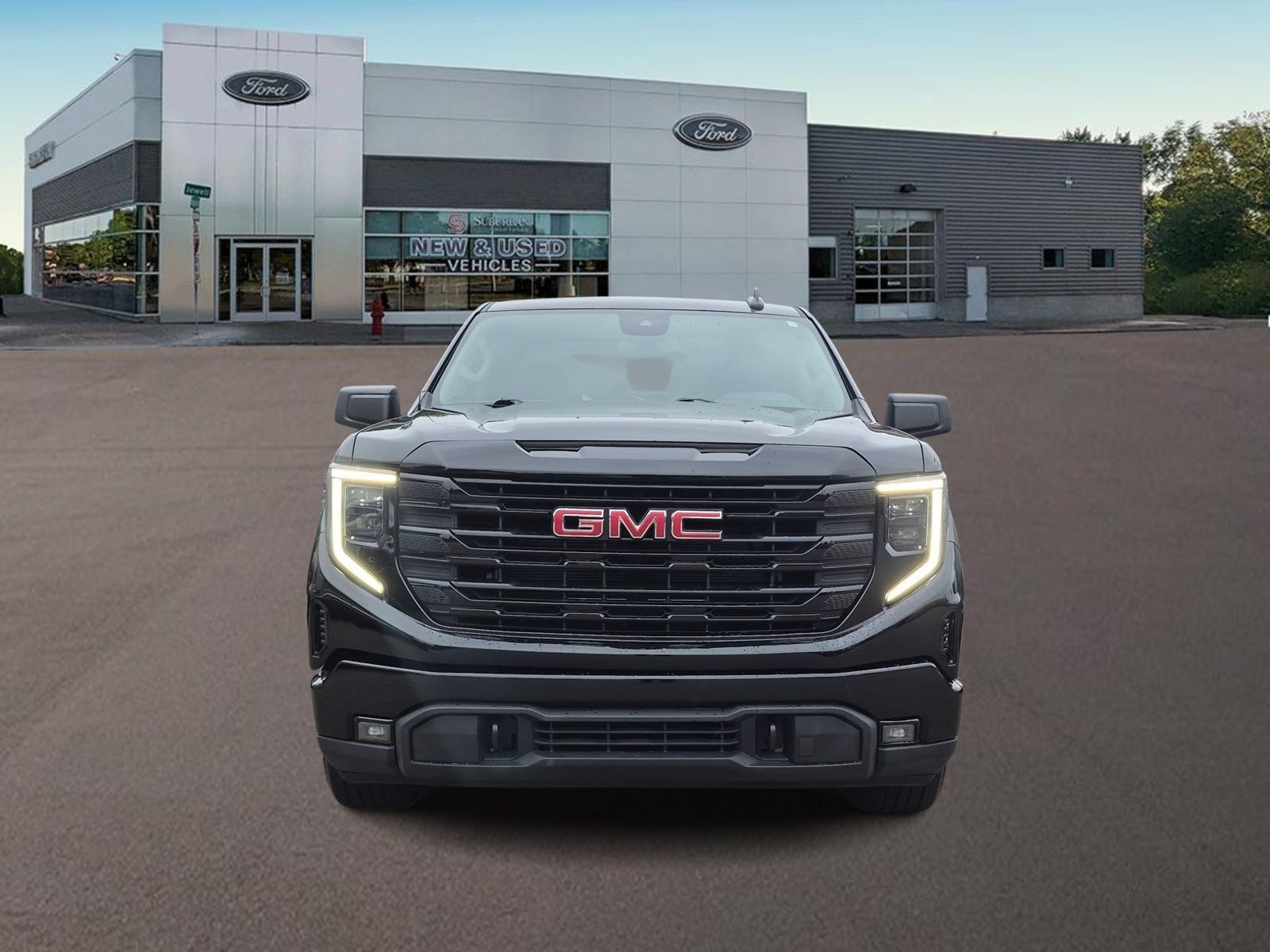 Used 2024 GMC Sierra 1500 Elevation AWD/4WD image 3