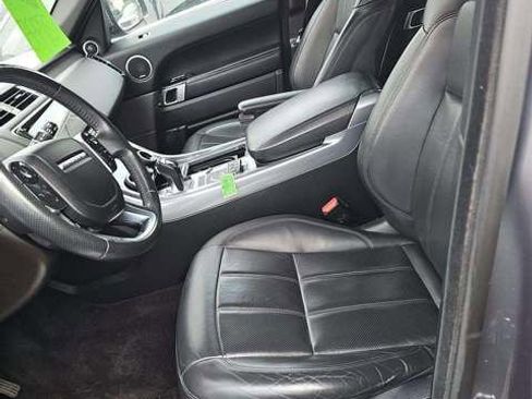 Used 2020 Land Rover Range Rover Sport HSE image 2