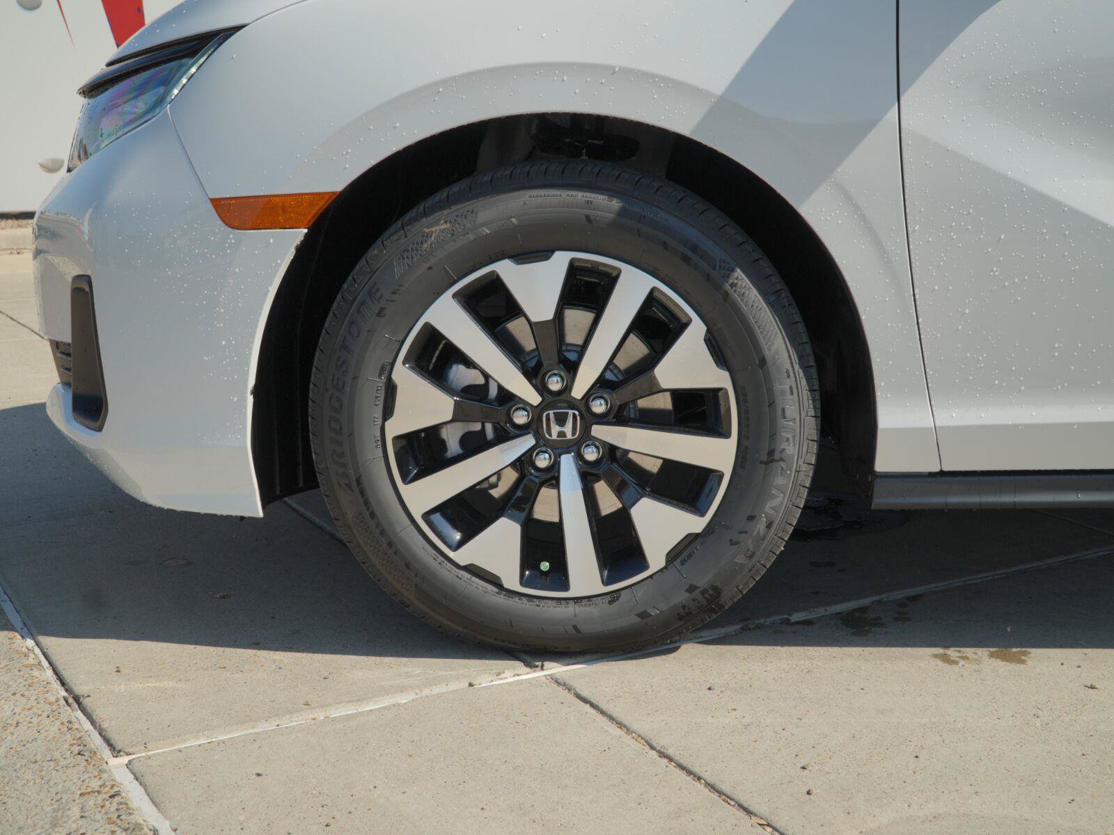New 2026 Honda Odyssey EX-L image 12