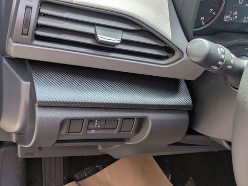 Certified 2025 Subaru Crosstrek 2.5i Limited image 31