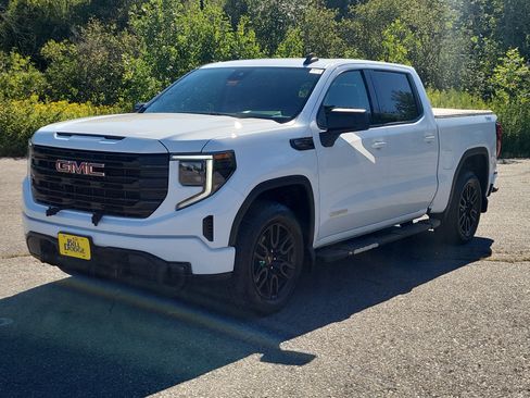 Used 2024 GMC Sierra 1500 Elevation w/ Preferred Package AWD/4WD image 1