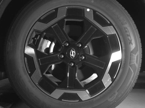 Used 2026 Hyundai Santa Fe SEL FWD image 23