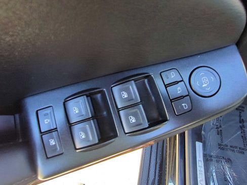 Used 2019 Chevrolet Tahoe Premier image 11