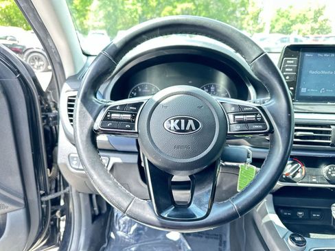 Used 2021 Kia Seltos S image 18