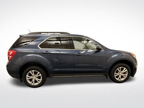 Used 2017 Chevrolet Equinox LT w/ Convenience Package FWD image 4