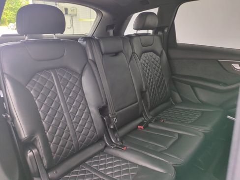 Used 2023 Audi SQ7 Premium Plus AWD/4WD image 23
