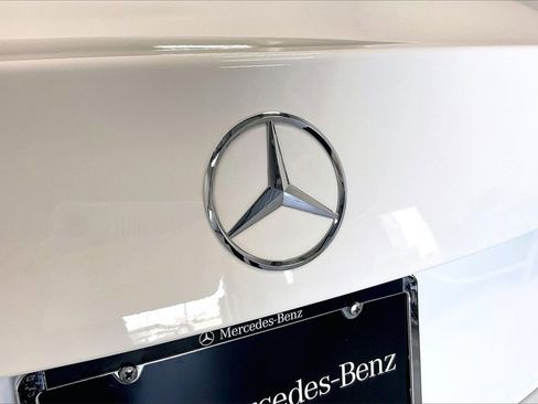 Used 2025 Mercedes-Benz C 300 Sedan image 31