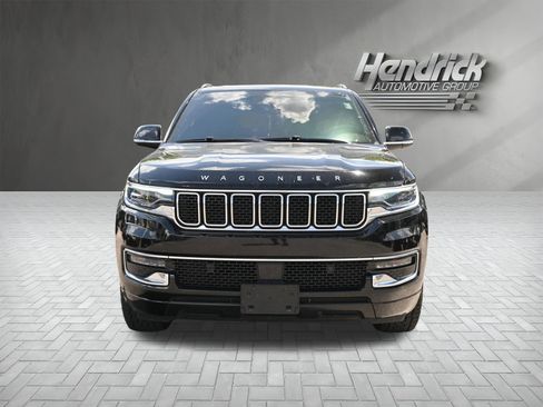 Used 2023 Jeep Wagoneer L Series II image 5