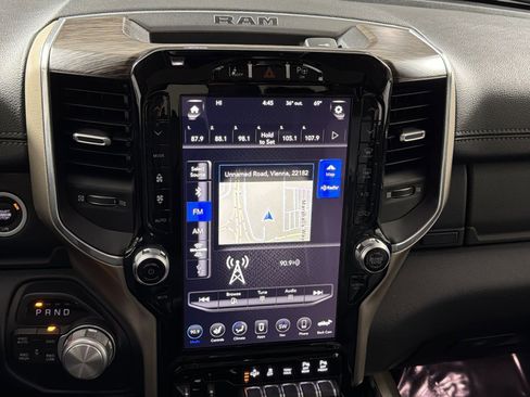 Used 2019 RAM 1500 Laramie image 18