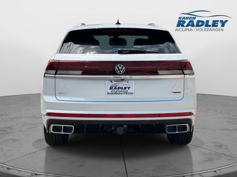 Certified 2024 Volkswagen Atlas Cross Sport SEL Premium R-Line AWD/4WD image 3