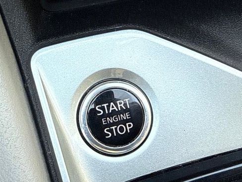 Certified 2025 Nissan Altima 2.5 SV FWD image 16