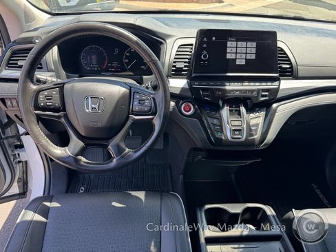 Used 2025 Honda Odyssey Elite image 18