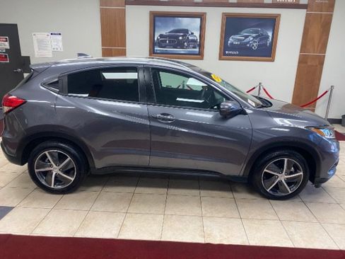 Used 2022 Honda HR-V EX image 3