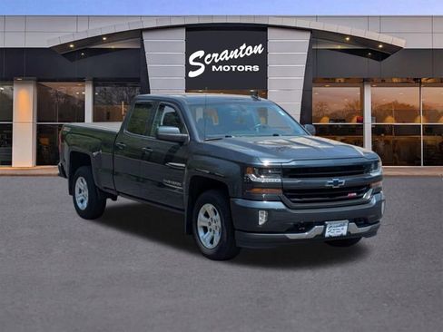 Used 2017 Chevrolet Silverado 1500 LT w/ All Star Edition AWD/4WD image 7