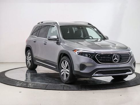 Used 2023 Mercedes-Benz EQB 300 4MATIC image 5