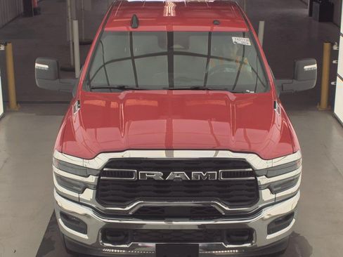 Used 2026 RAM 2500 Big Horn AWD/4WD image 3