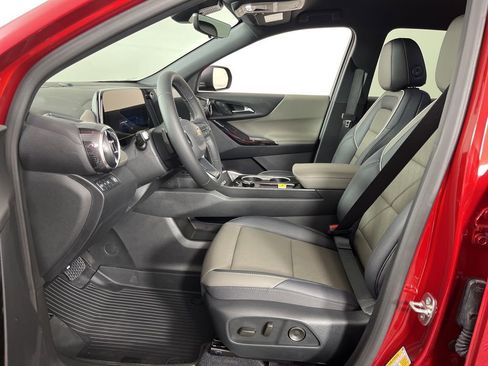 New 2026 Chevrolet Equinox LT w/ Convenience Package II FWD image 21