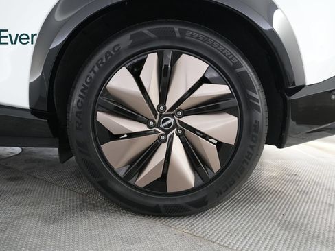 Used 2023 Nissan Ariya FWD image 9