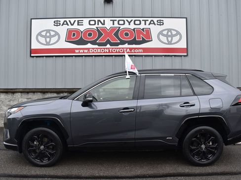 Certified 2023 Toyota RAV4 XSE AWD/4WD image 4