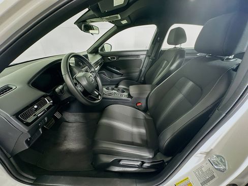 Used 2025 Honda Civic Sport image 13