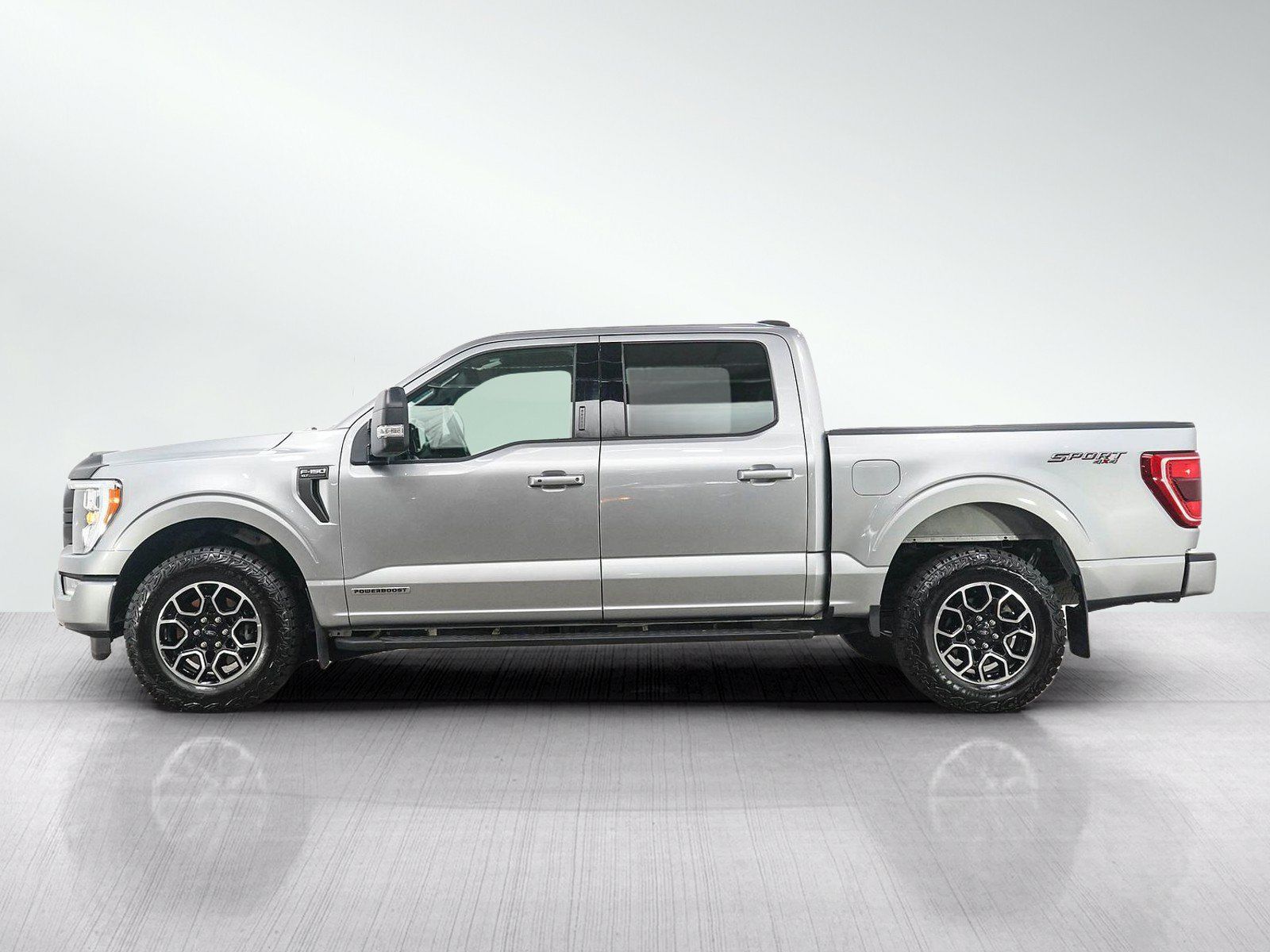 Used 2022 Ford F150 XLT w/ Equipment Group 302A High AWD/4WD image 2