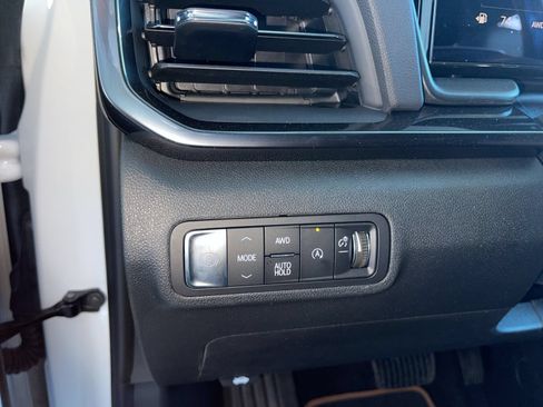 New 2026 GMC Terrain AT4 w/ Convenience Package III AWD/4WD image 18