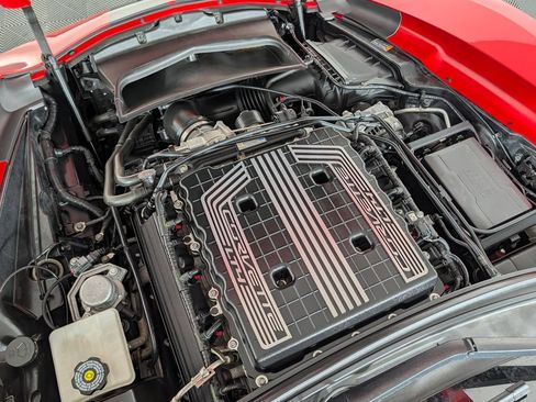 Used 2018 Chevrolet Corvette Z06 RWD image 7