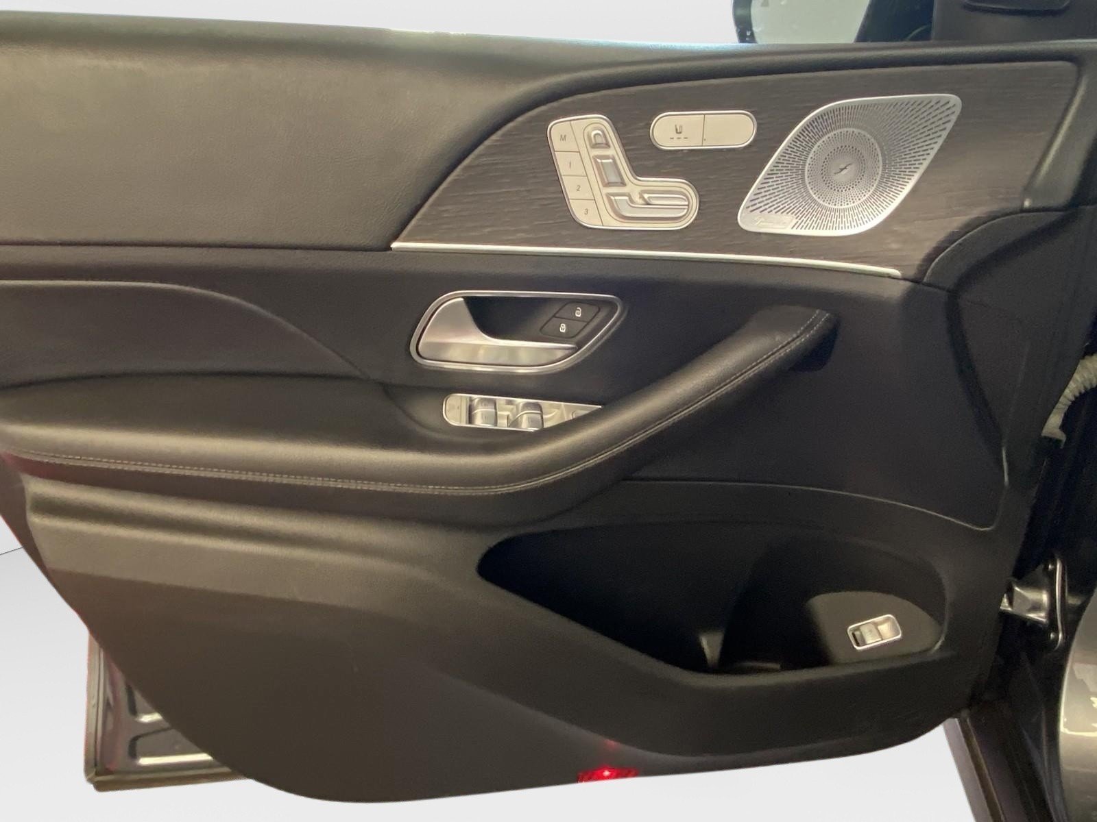Used 2020 Mercedes-Benz GLE 350 4MATIC w/ Premium Package image 21