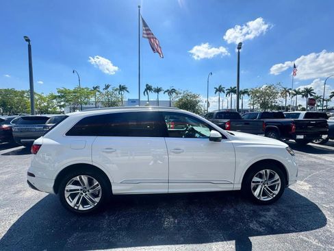 Used 2021 Audi Q7 2.0T Premium Plus w/ Executive Package AWD/4WD image 8