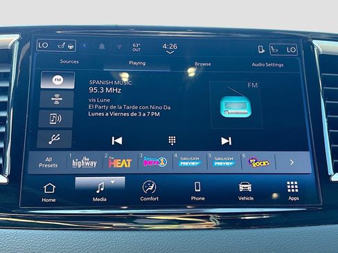 Used 2025 Chrysler Pacifica Select FWD image 14