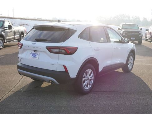 Used 2026 Ford Escape Active AWD/4WD image 5