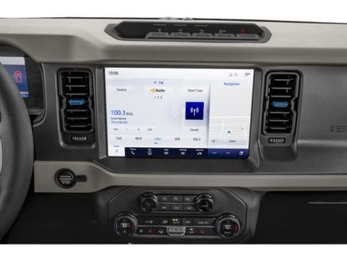 Used 2024 Ford Bronco Wildtrak AWD/4WD image 9