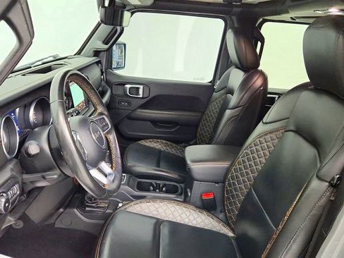 Used 2022 Jeep Wrangler Unlimited Sahara AWD/4WD image 20
