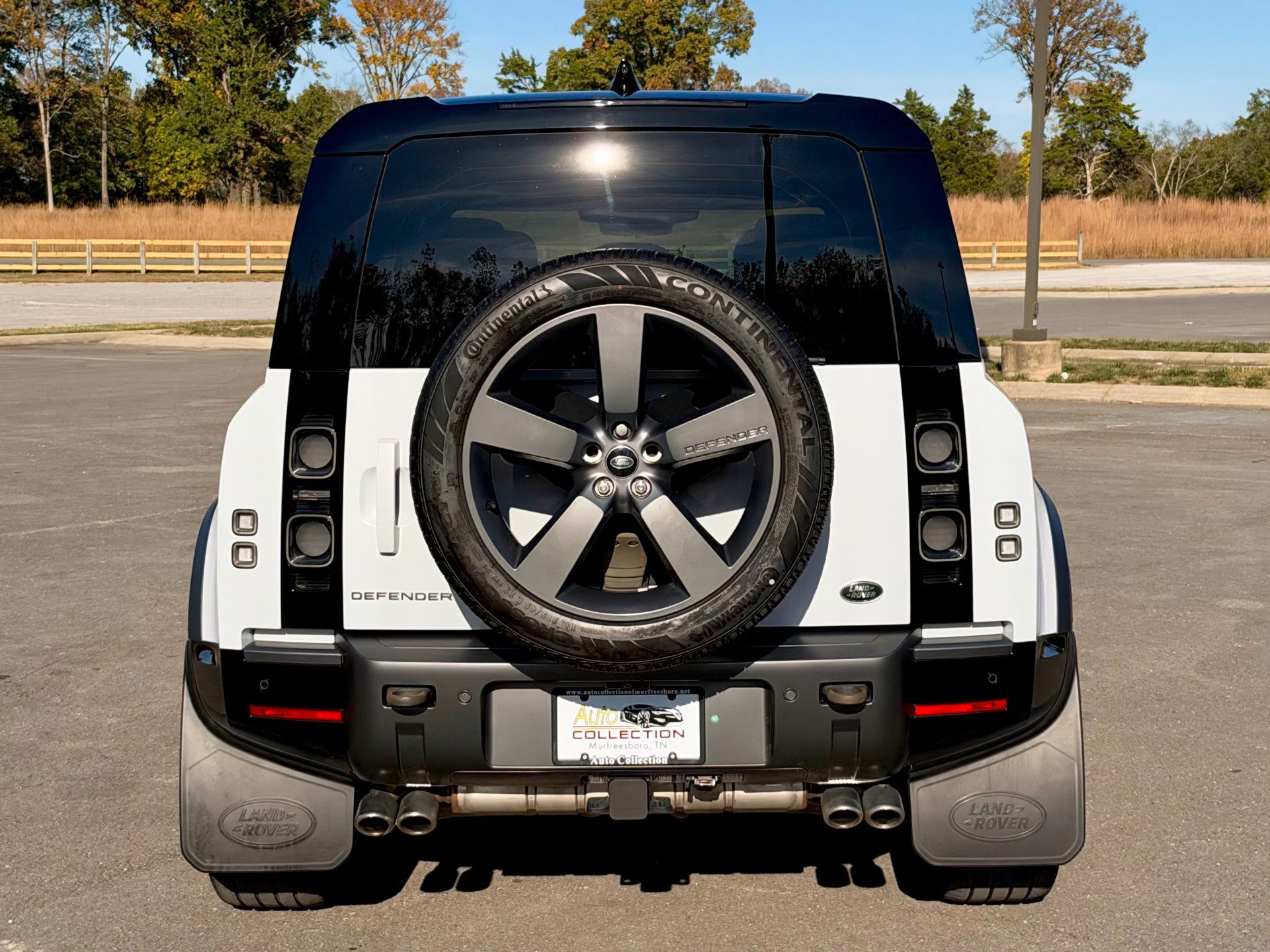 Used 2023 Land Rover Defender 110 AWD/4WD image 6