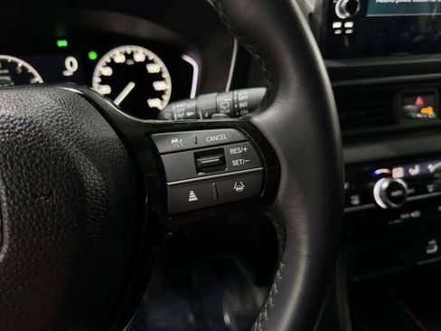 Used 2025 Honda Pilot EX-L image 29