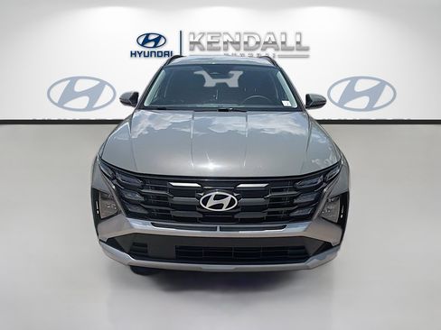 Used 2025 Hyundai Tucson SEL FWD image 2