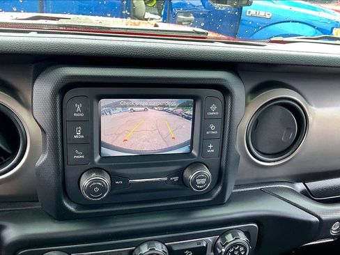 Used 2020 Jeep Wrangler Unlimited Sport AWD/4WD image 9