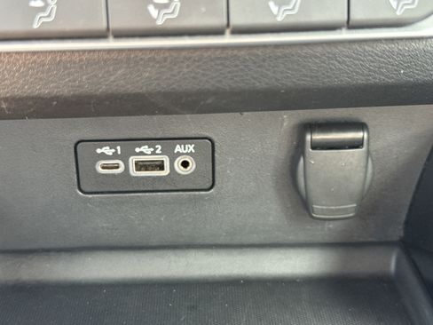 Used 2024 Nissan Altima 2.5 SV image 21