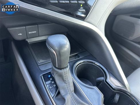 Used 2020 Toyota Camry SE image 31