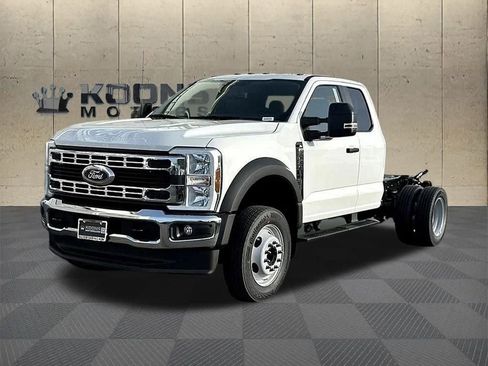 New 2025 Ford F450 XL w/ XL Chrome Package image 1