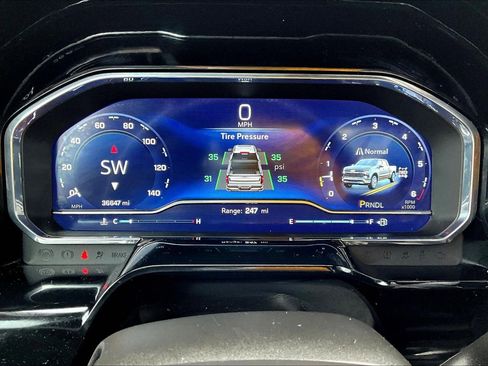 Used 2023 Chevrolet Silverado 1500 RST w/ Redline Edition image 9