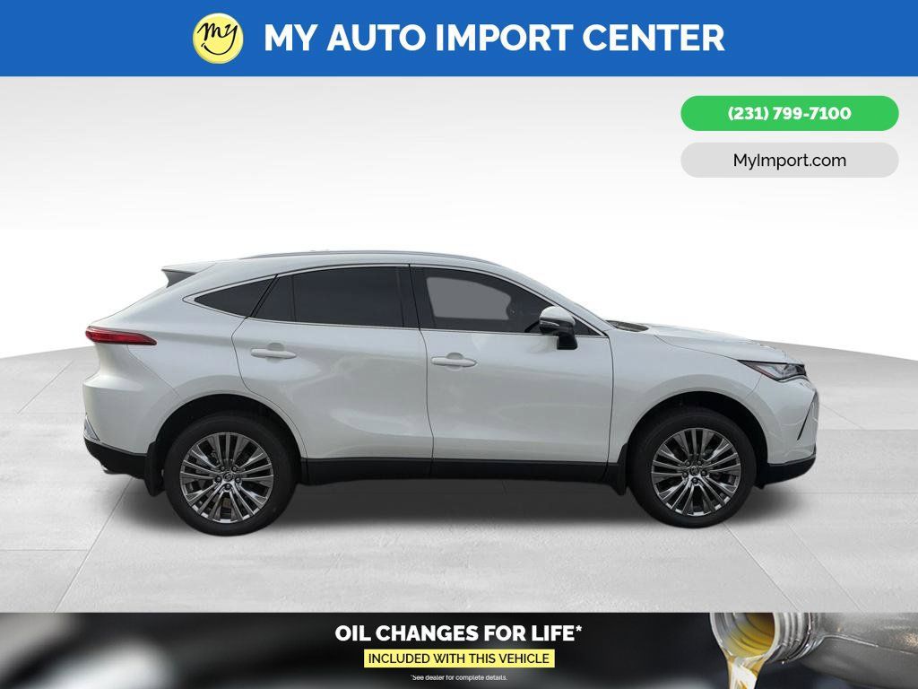 Used 2022 Toyota Venza Limited AWD/4WD image 7