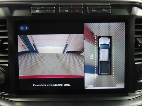 Used 2024 Ford F250 Platinum w/ FX4 Off-Road Package image 17